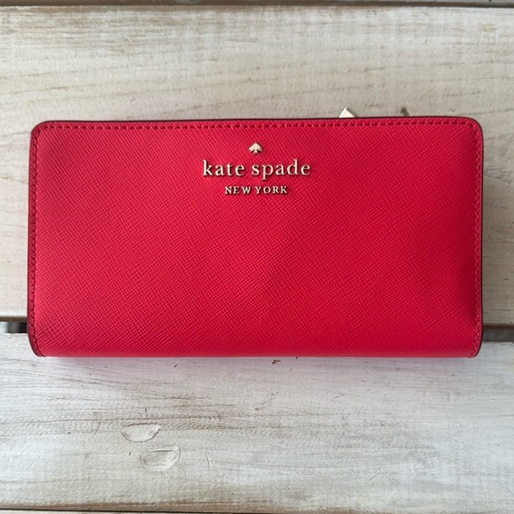 kate spade Handbags - KATE SPADE STACI SLIM BIFOLD DIGITAL RED WALLET EXCELLENT CONDITION